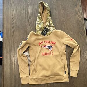 NWT Nike Women's Khaki New England Patriots 2019 Salute to Service Hoodie